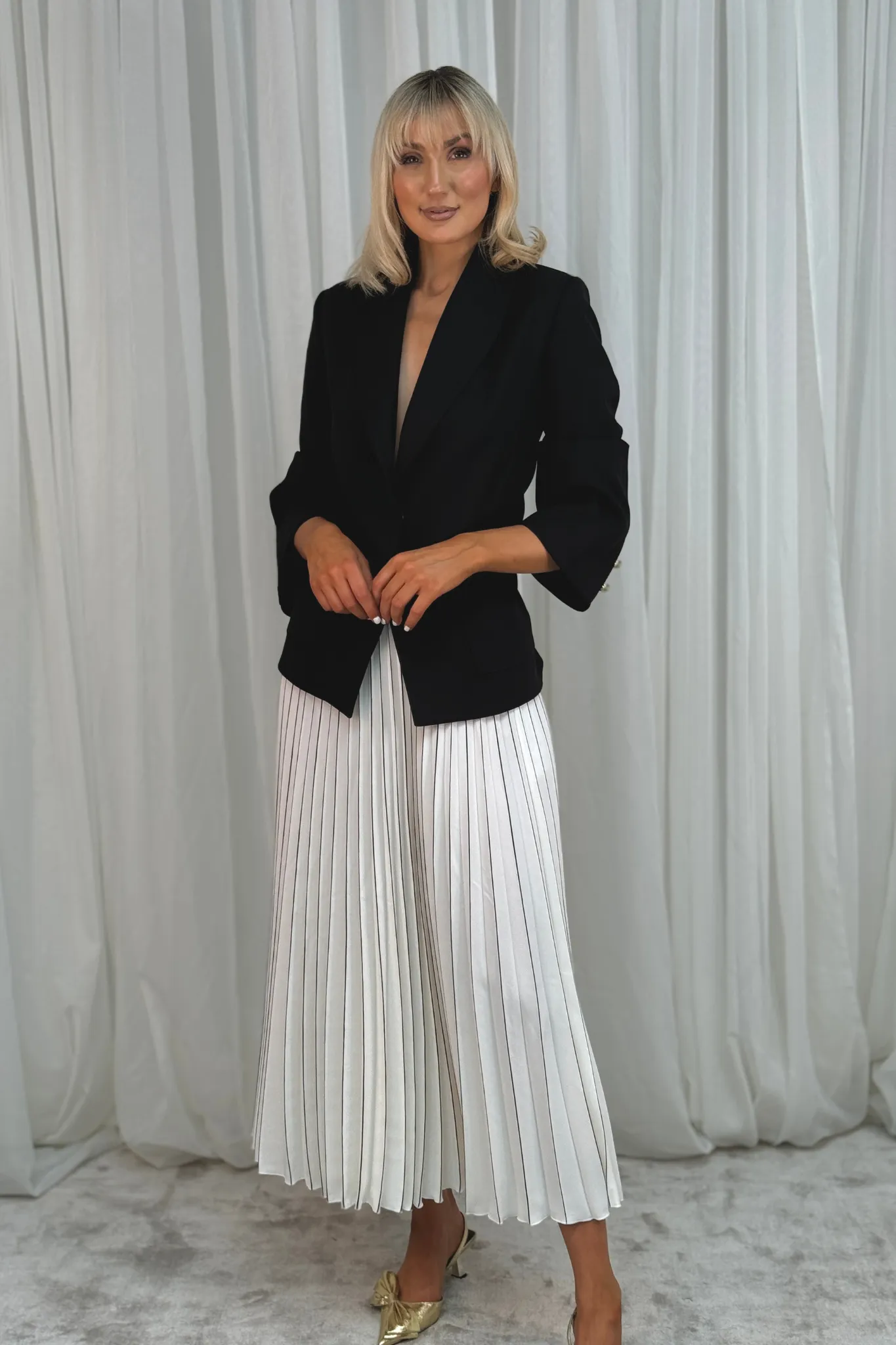 Eva Pleated Skirt In Ivory & Black